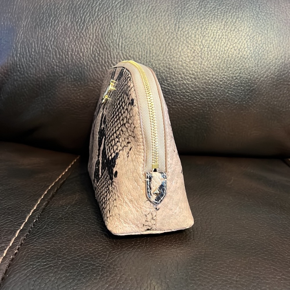 SALE!!! Jimmy Choo Python snakeskin leather logo clutch / pouch bag NEW - Picture 4 of 8